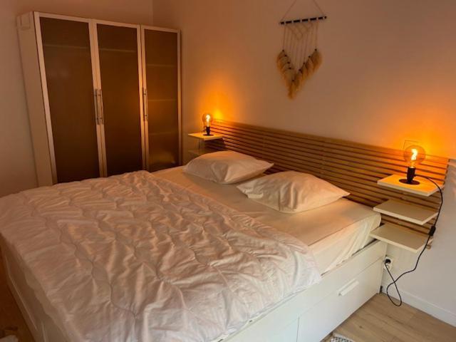 Quality Time Appartement Met Gesloten Garagebox 德帕内 外观 照片
